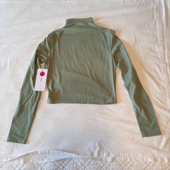 SET OF 2 Yogalicious Zenly Evelyn Crop Mock Neck Long Sleeve Tops Size Medium - Picture 2 of 9